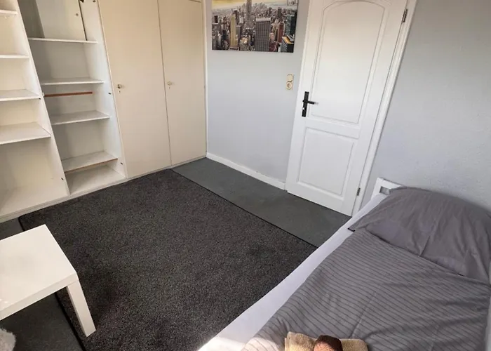 Stadt Naehe Bahnhof Und Zob Séjour chez l'habitant Norden